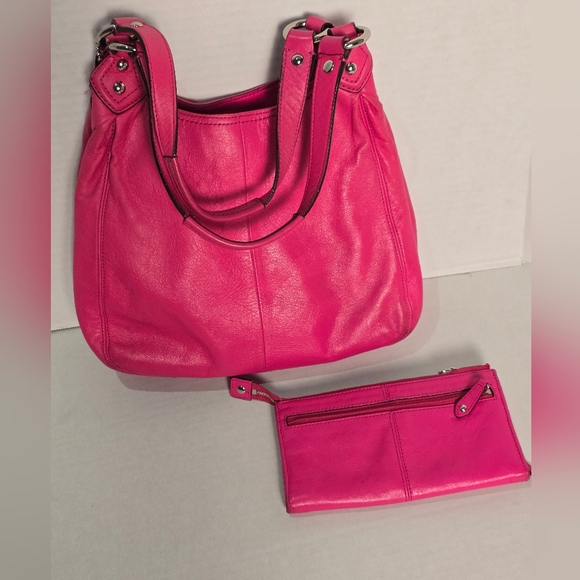 Coach Ashley Hot Pink Barbie Leather Shoulder Bag and Wristlet Set - Picture 5 of 15